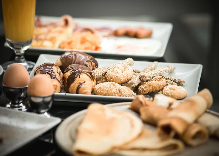 Aparthotel Iliada 4*