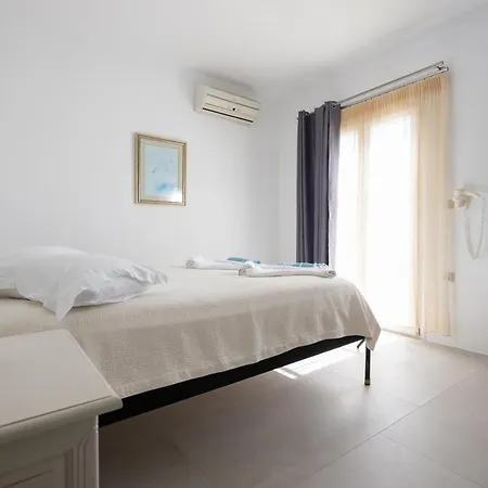 Hotel apartamentowy Iliada Agios Prokopios (Naxos)