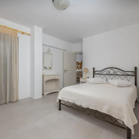 Iliada Hotel apartamentowy