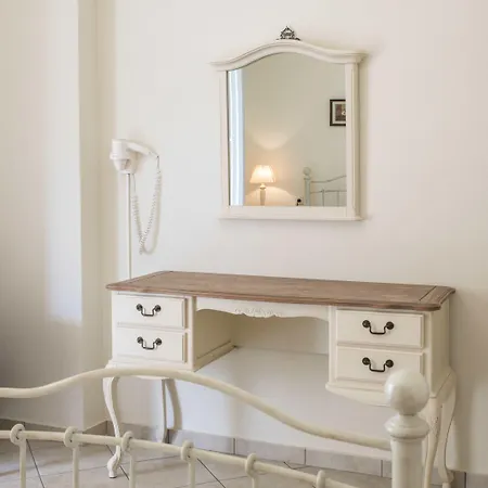 Апарт-отель Iliada 4*